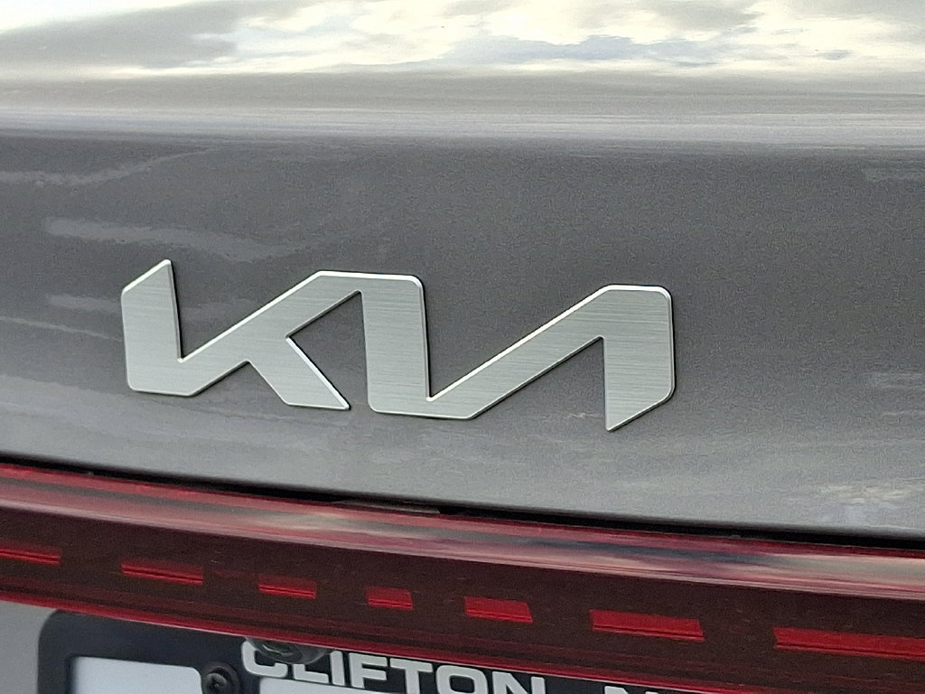 Certified 2023 Kia Forte LXS w/ LXS Technology Package FWD image 31