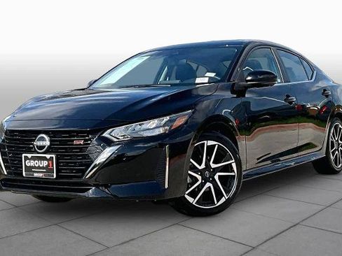 Certified 2024 Nissan Sentra SR w/ SR Premium Package FWD image 1