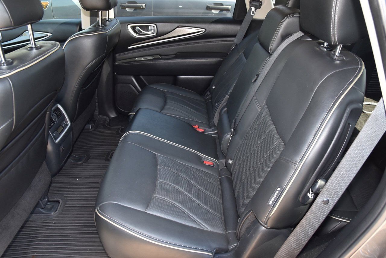 Used 2019 INFINITI QX60 Luxe w/ Essential Package FWD image 10