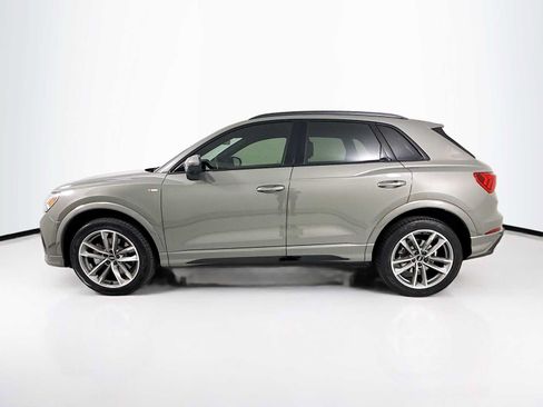 Used 2023 Audi Q3 2.0T Premium w/ Black Optic Sport Package AWD/4WD image 2
