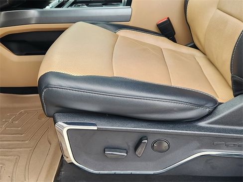 Used 2023 Ford F350 Lariat w/ Chrome Package image 23