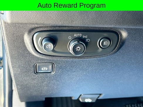 Used 2019 GMC Terrain SLT image 12