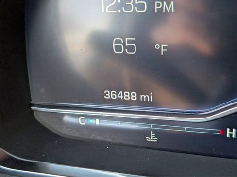 Used 2024 Chevrolet Tahoe High Country image 13