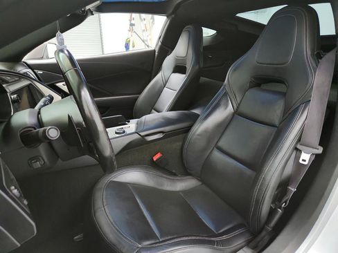 Used 2015 Chevrolet Corvette Stingray Coupe RWD image 14