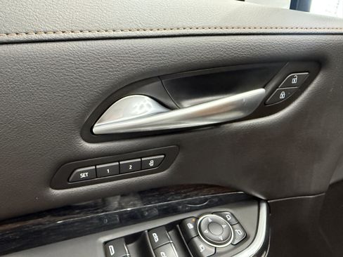 Used 2024 Cadillac XT4 Sport image 13