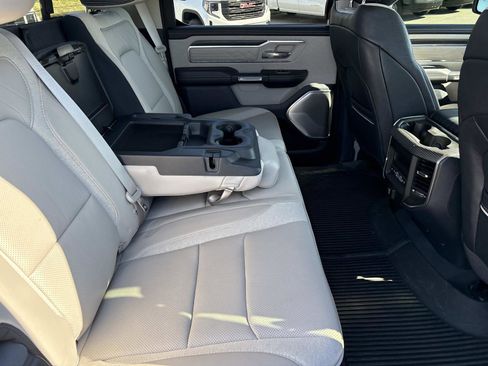 Used 2022 RAM 1500 Limited image 32