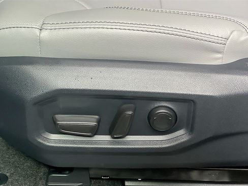 New 2026 Toyota Tundra Limited AWD/4WD image 15