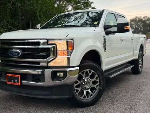 Used 2022 Ford F250 Lariat w/ Lariat Value Package AWD/4WD image 12