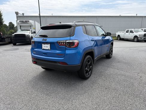Used 2024 Jeep Compass Trailhawk AWD/4WD image 8
