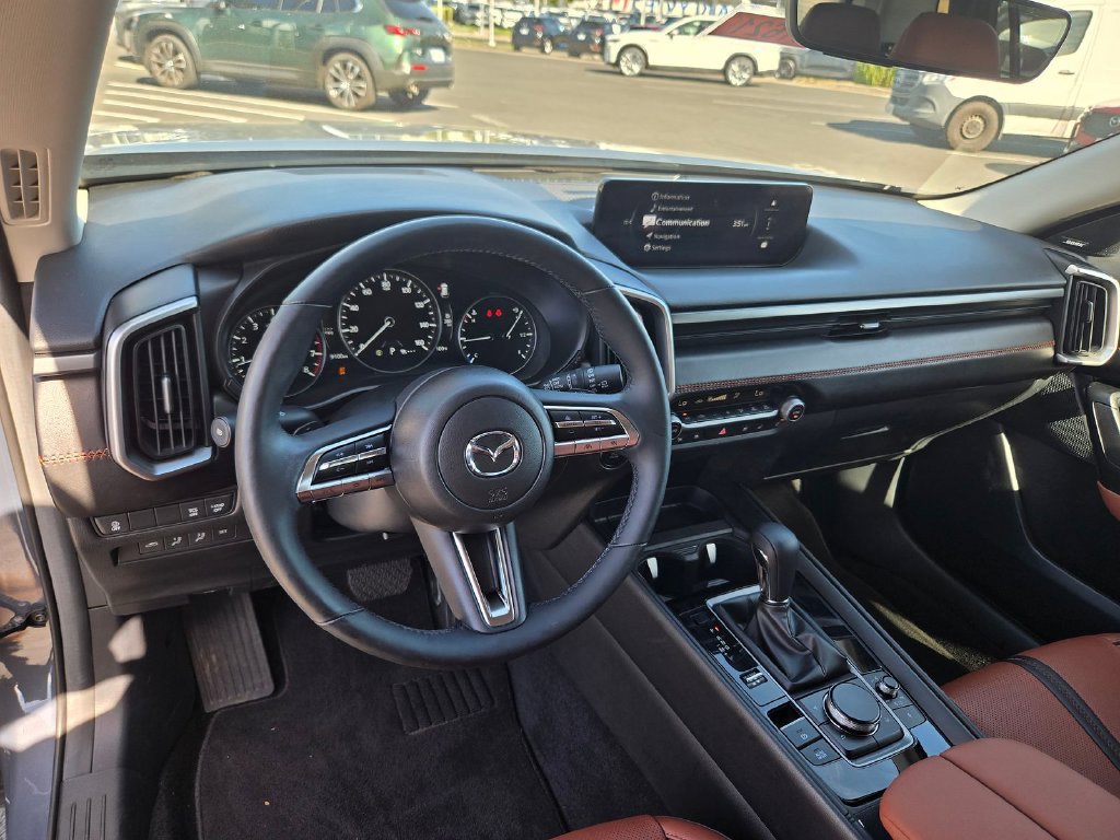 Certified 2025 MAZDA CX-50 AWD 2.5 Turbo w/ Premium Pkg image 9
