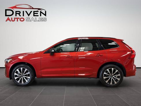Used 2024 Volvo XC60 B5 Core AWD/4WD image 1