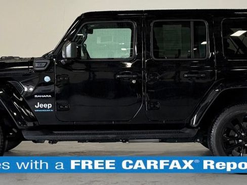 Used 2023 Jeep Wrangler Unlimited Sahara w/ Cold Weather Group AWD/4WD image 2