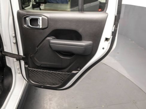 Used 2023 Jeep Wrangler Unlimited w/ Cold Weather Group AWD/4WD image 36