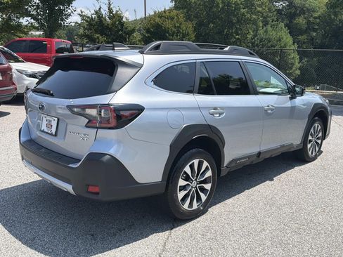 Used 2024 Subaru Outback Limited XT AWD/4WD image 8