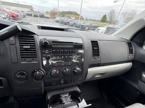 Used 2010 Toyota Tundra 4x4 Double Cab image 8