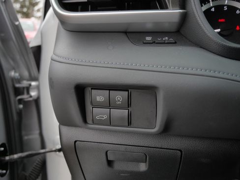 Certified 2024 Toyota Highlander LE image 27