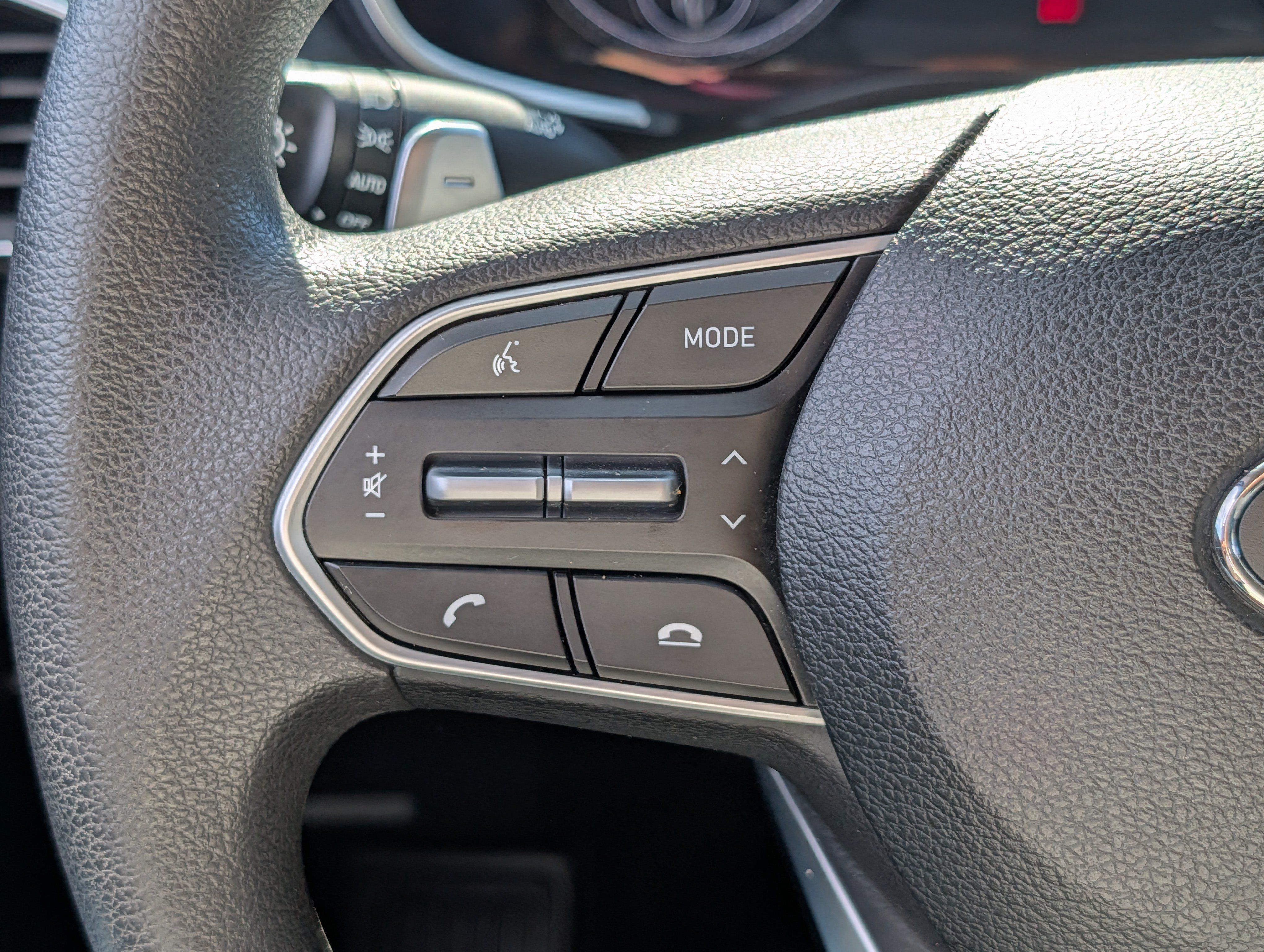 Used 2022 Hyundai Santa Fe SE FWD image 30