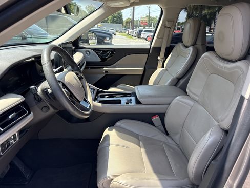 Used 2021 Lincoln Aviator Reserve w/ Equipment Group 201A RWD image 9