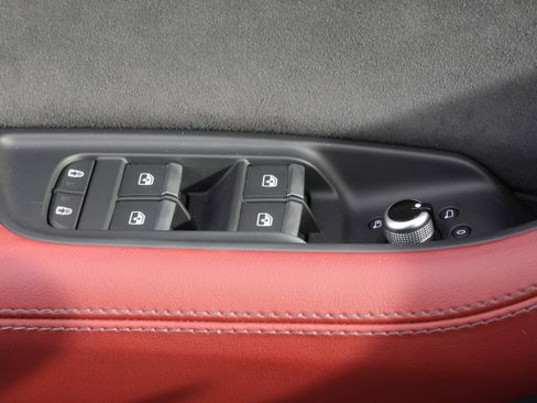 Used 2023 Audi SQ7 Prestige image 14