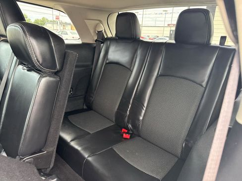 Used 2020 Dodge Journey Crossroad w/ Popular Equipment Group FWD image 15
