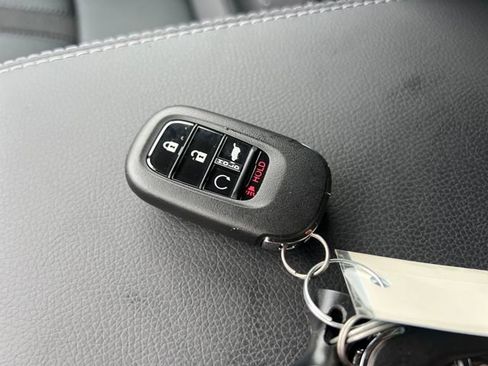 New 2025 Honda Pilot EX-L image 30