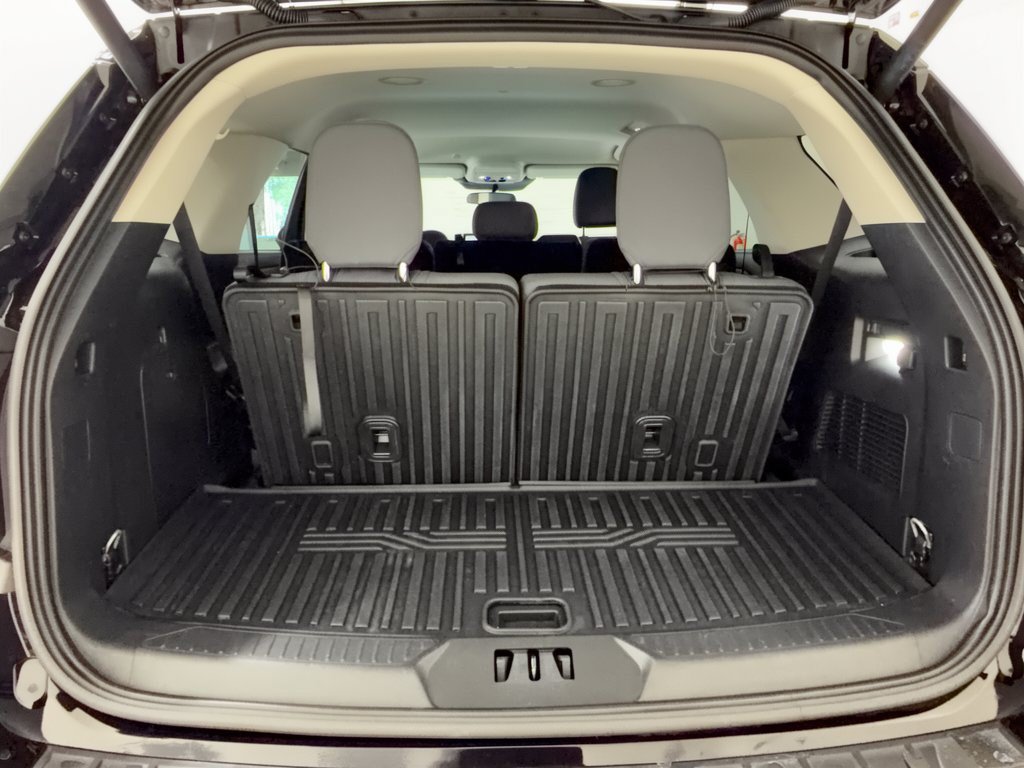 Certified 2025 Ford Explorer Active RWD image 28