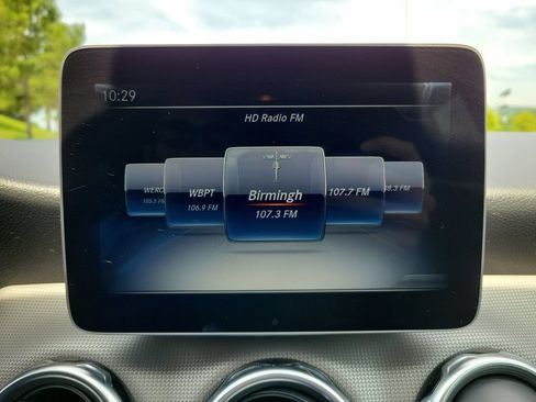 Used 2019 Mercedes-Benz GLA 250 image 18