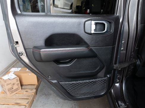 Used 2020 Jeep Wrangler Unlimited Rubicon image 11