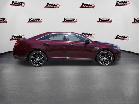 Used 2018 Ford Taurus SHO AWD/4WD image 4