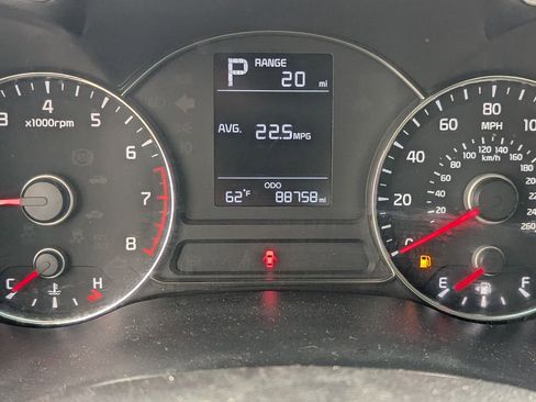 Used 2017 Kia Forte LX image 19