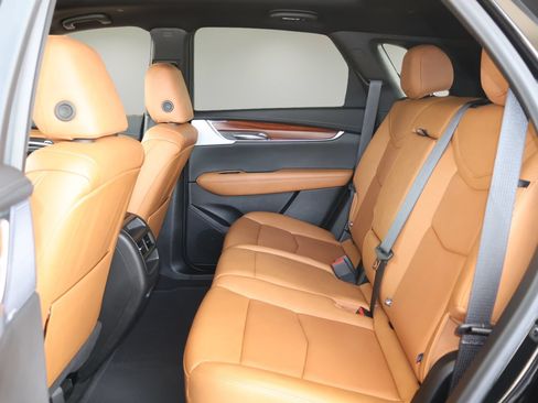 Certified 2025 Cadillac XT5 Premium Luxury FWD image 12
