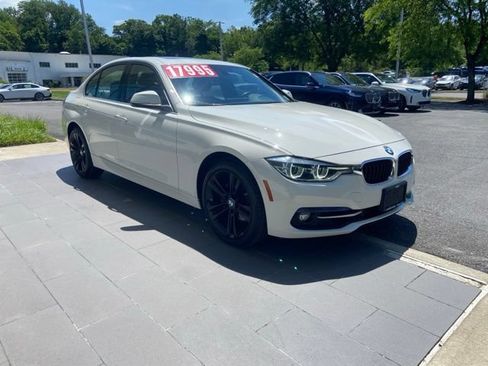 Used 2018 BMW 330i xDrive Sedan AWD/4WD image 5