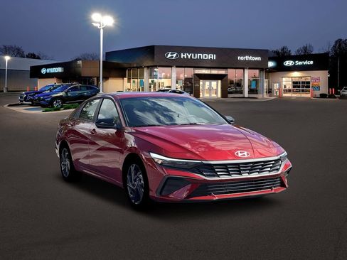 New 2026 Hyundai Elantra Sport image 11