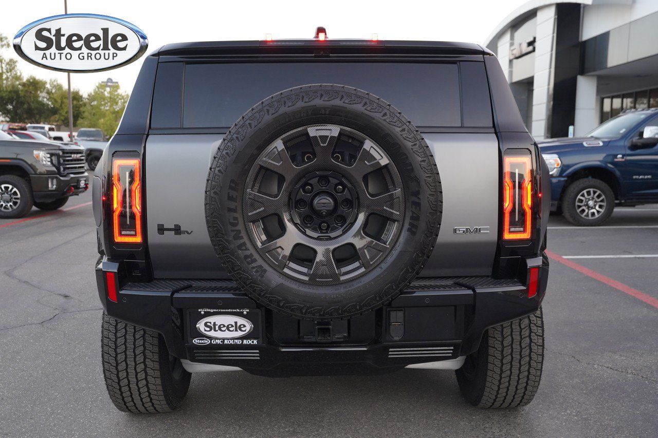Certified 2026 GMC Hummer EV 3X w/ Carbon Fiber Edition Package AWD/4WD image 6