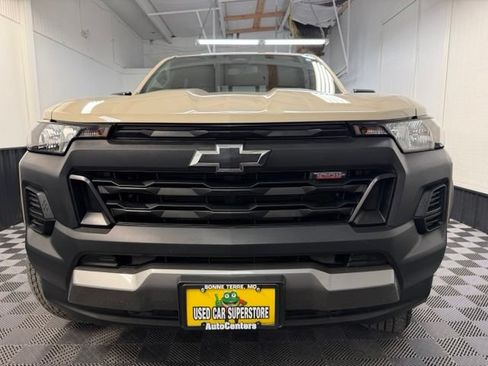 Used 2024 Chevrolet Colorado Trail Boss w/ Safety Package AWD/4WD image 2