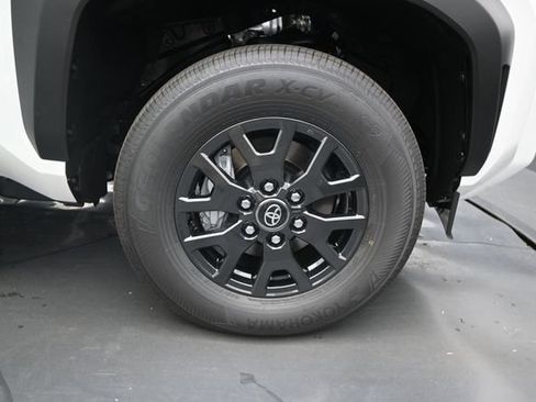 New 2026 Toyota 4Runner SR5 RWD image 15