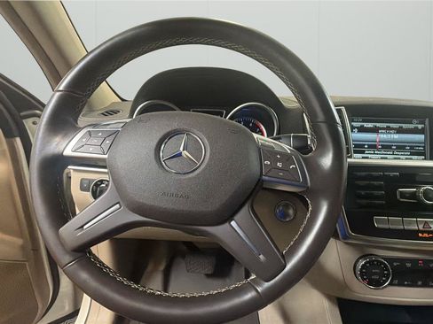 Used 2013 Mercedes-Benz GL 450 4MATIC image 22