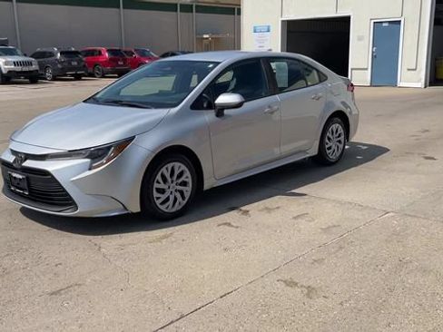 Used 2024 Toyota Corolla LE FWD image 4