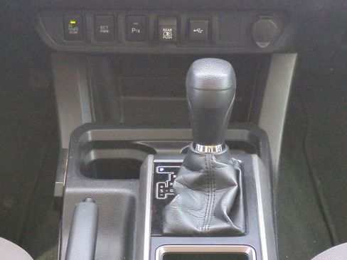 Used 2021 Toyota Tacoma SR5 AWD/4WD image 20