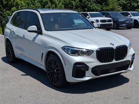 Used 2022 BMW X5 xDrive40i w/ M Sport Package AWD/4WD image 7