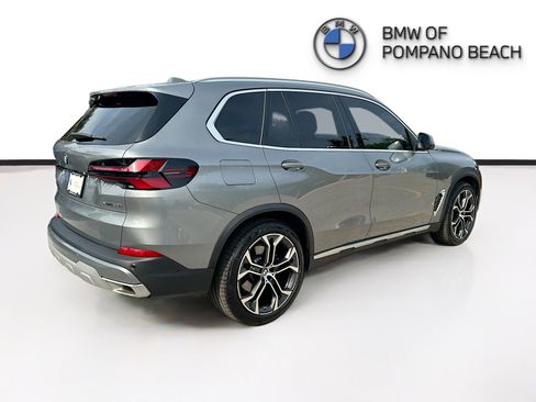 Used 2024 BMW X5 xDrive40i w/ Premium Package AWD/4WD image 7