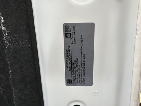 Used 2024 Chevrolet Tahoe Z71 w/ Luxury Package image 36