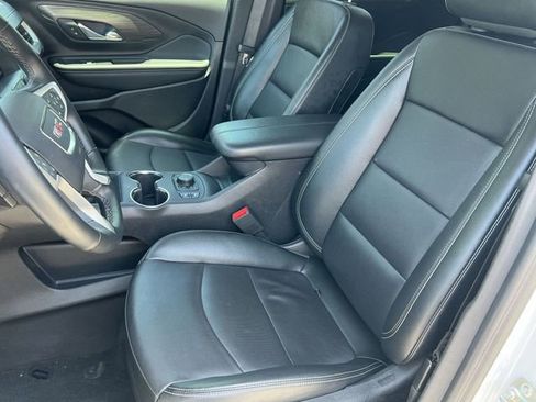 Used 2024 GMC Terrain SLT AWD/4WD image 34