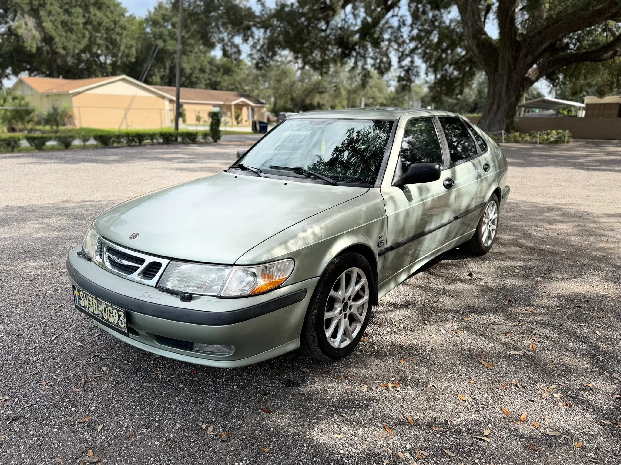 Used 2001 Saab 9-3 SE FWD image 2