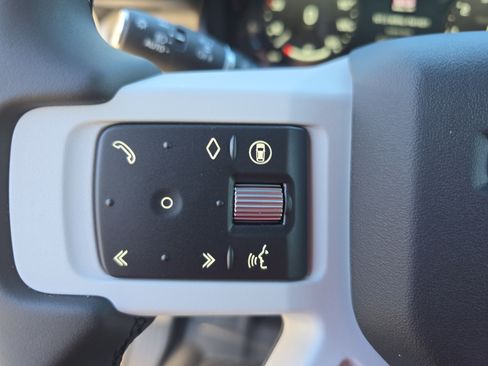 New 2026 Land Rover Defender 110 S image 16