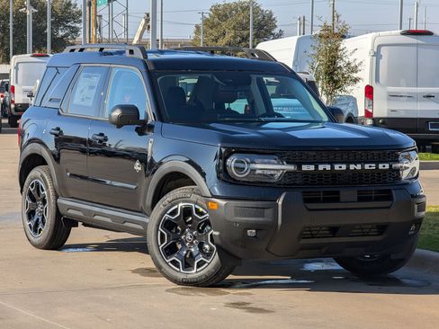 New 2025 Ford Bronco Sport Outer Banks w/ Outer Banks Tech Package+ image 1