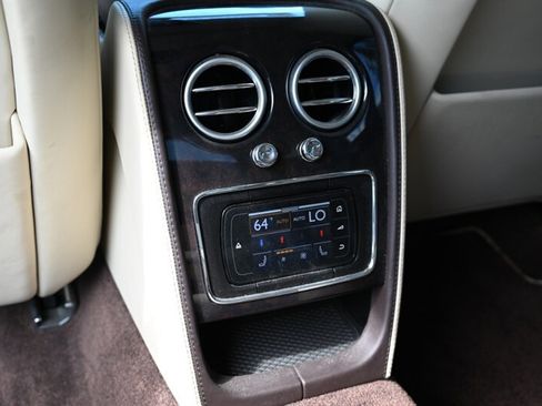 Used 2016 Bentley Flying Spur V8 AWD/4WD image 26