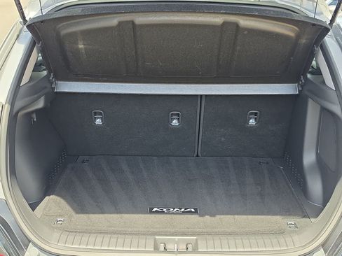 Used 2023 Hyundai Kona Limited FWD image 22
