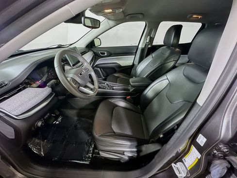 Used 2022 Jeep Compass Latitude AWD/4WD image 15