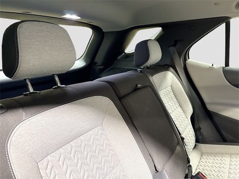 Used 2023 Chevrolet Equinox LS w/ LS Convenience Package image 28